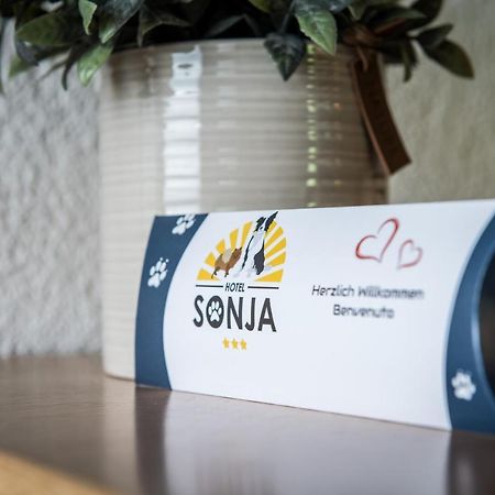 Hotel Sonja Cadipietra Extérieur photo