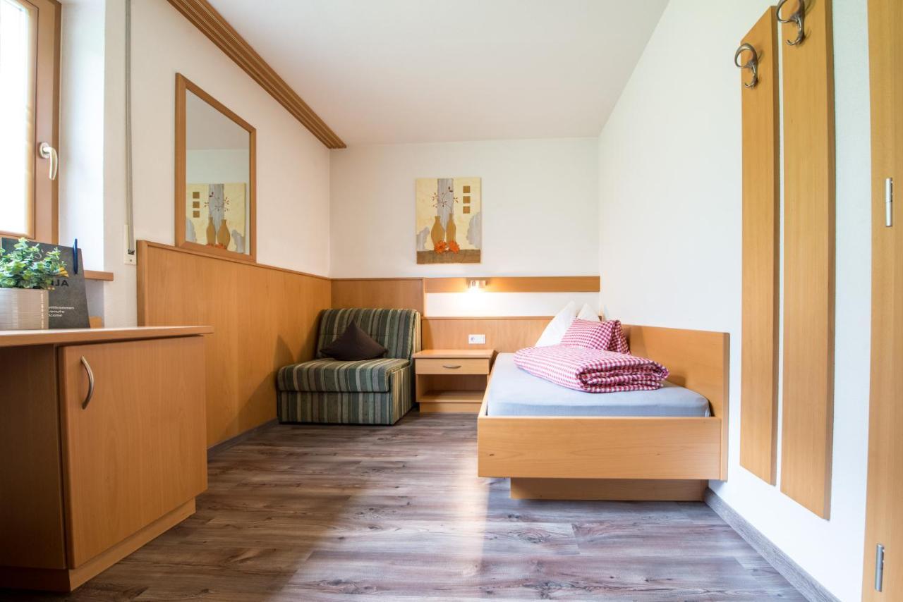 Hotel Sonja Cadipietra Extérieur photo