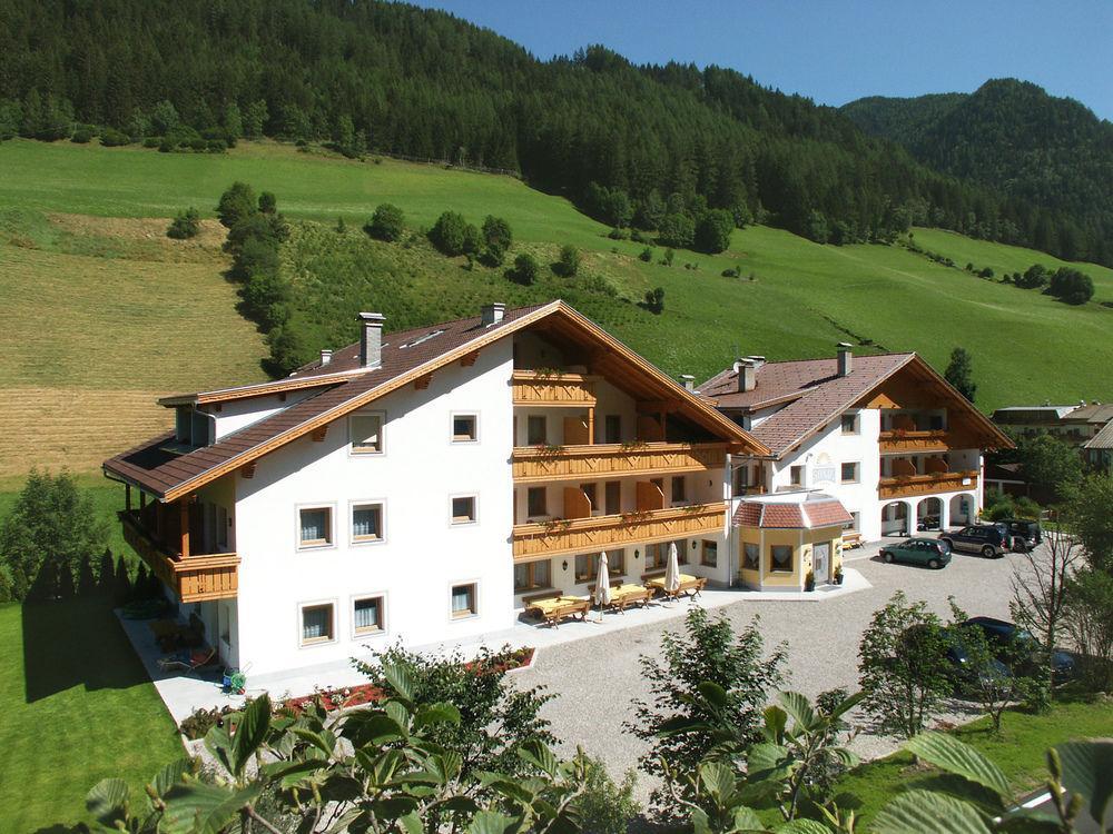 Hotel Sonja Cadipietra Extérieur photo