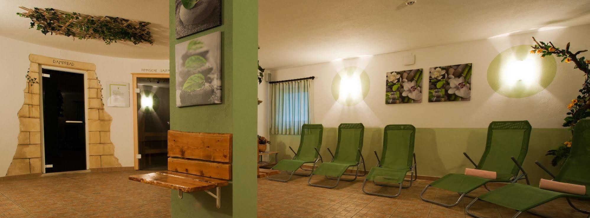 Hotel Sonja Cadipietra Extérieur photo